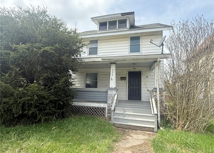 726 Baldwin Ave - Photo 1