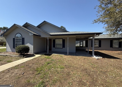 115 Lake Wisteria Court - Photo 1