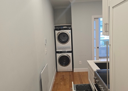 East 80th Street - Photo 1