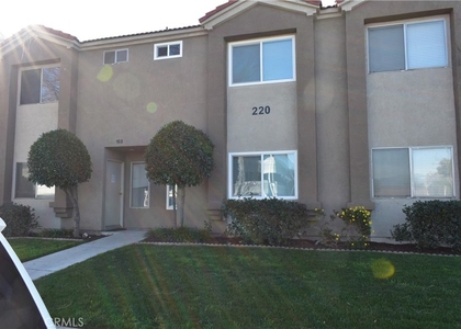 260 W 3rd - Photo 1
