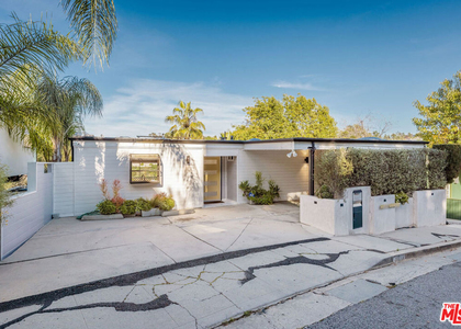 3352 Oak Glen Drive - Photo 1