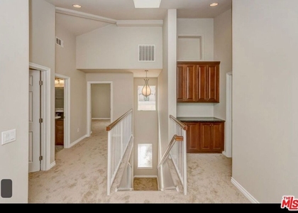 415 W Regent Street - Photo 1