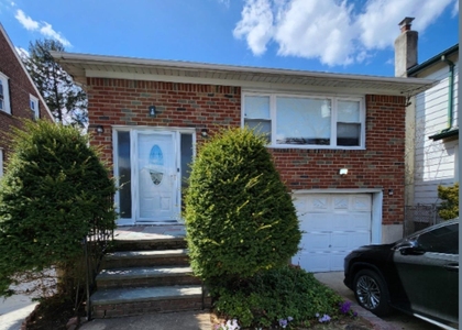 132 A Hawthorne Avenue - Photo 1