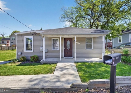 505 69th Street - Photo 1