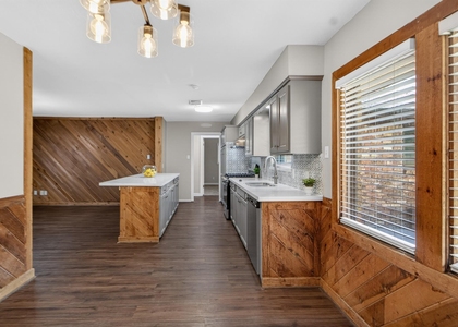 2027 Ottawa Lane - Photo 1