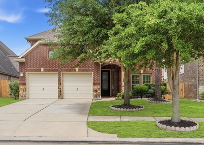 27383 Pendleton Trace Drive - Photo 1