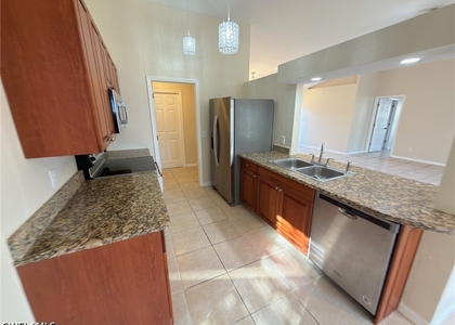 2513 48th Street Sw - Photo 1