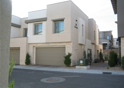 600 N Carriage Hill Drive - Photo 1