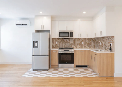 982 east 106th street - Photo 1