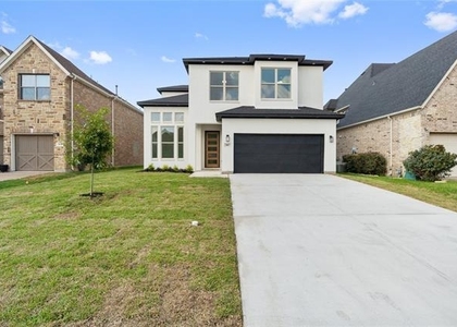 907 Saint George Place - Photo 1