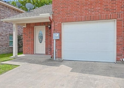 819 Parkplace Ridge - Photo 1