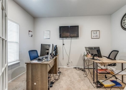 433 Waterman Avenue - Photo 1
