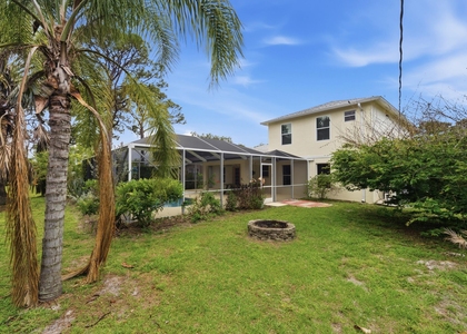 1707 Se Manth Lane - Photo 1