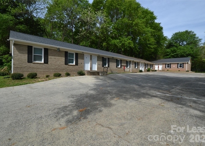 1212 Essex Avenue - Photo 1