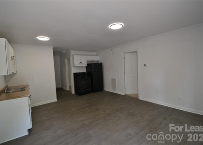 1212 Essex Avenue - Photo 1