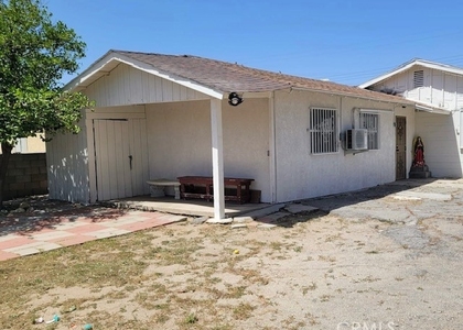 18348 10th - Photo 1