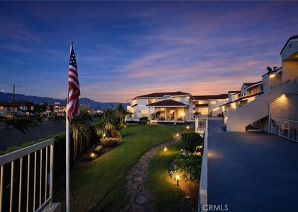 598 S 2nd - Photo 1
