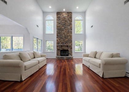 12 Fortune Way - Photo 1