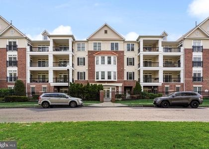 2022 Crescent Way - Photo 1