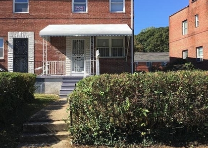 1216 N Augusta Avenue - Photo 1