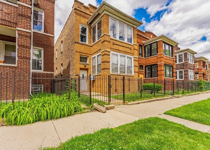 4938 W Monroe Street - Photo 1