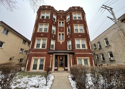 722 N Austin Boulevard - Photo 1