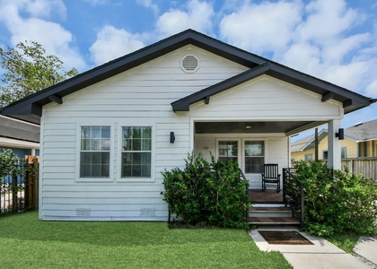 111 Jenkins Street - Photo 1