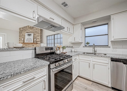 4907 Fox Hollow Boulevard - Photo 1
