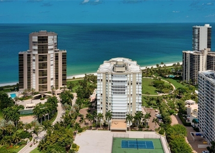 4401 Gulf Shore Boulevard N - Photo 1