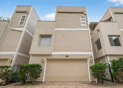 1510 Crockett Street - Photo 1