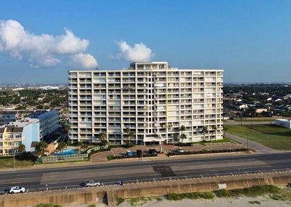 7700 Seawall Boulevard - Photo 1