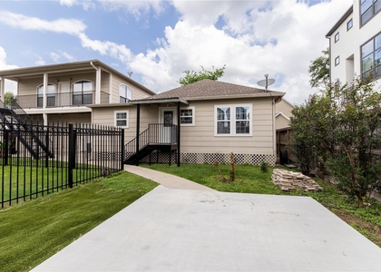 1229 W 21st Street - Photo 1