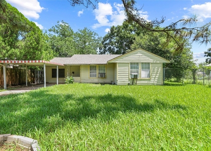 5515 Flamingo Drive - Photo 1