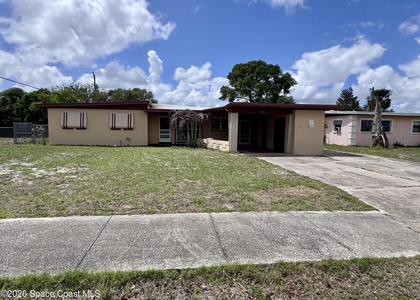 305 Edinburgh Drive - Photo 1