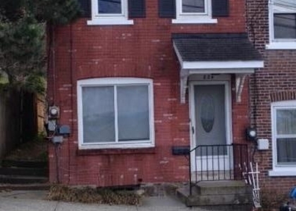 824 E 8th Street E - Photo 1