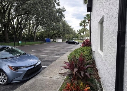 4407 S Semoran Boulevard - Photo 1