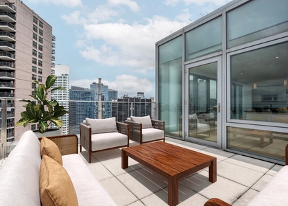 554 West 54th Street - Photo 1