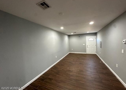 216 Ocean Gate Avenue - Photo 1