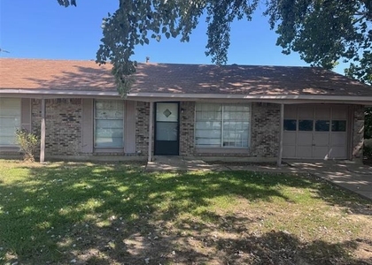 2112 Sunset Drive - Photo 1