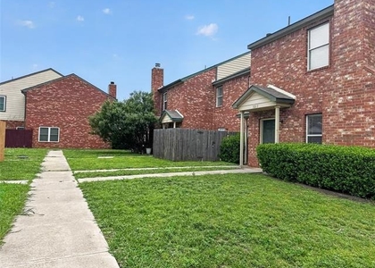 3211 Roundtree Lane - Photo 1