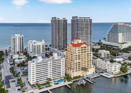 153 N Seabreeze Boulevard - Photo 1