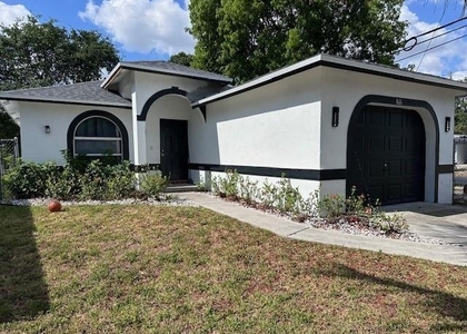 1616 Nw 5th Street - Photo 1