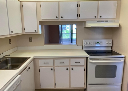 2500 Fiore Way - Photo 1