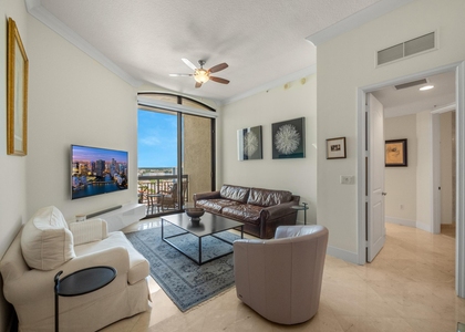 701 S Olive Avenue - Photo 1