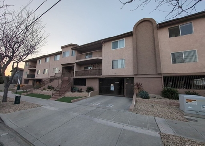 221 W Elm Avenue - Photo 1