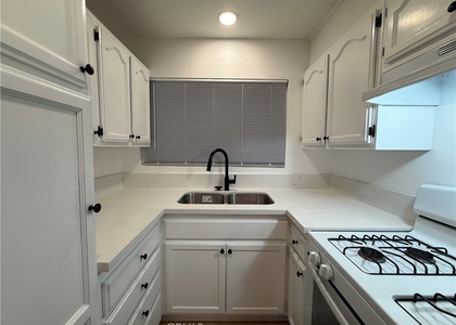 4636 Laurel Canyon Boulevard - Photo 1