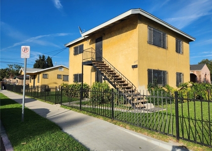 8866 S Wall St - Photo 1