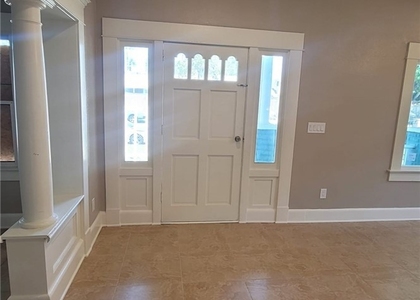 324 E Walnut - Photo 1