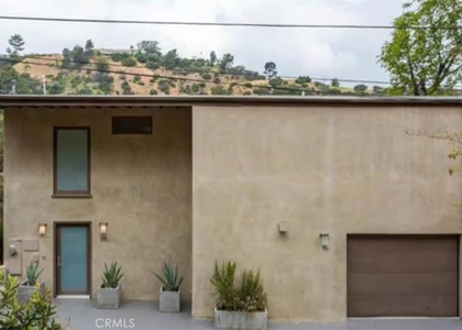 2115 Groveland - Photo 1