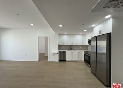 3977 Beverly Boulevard - Photo 1